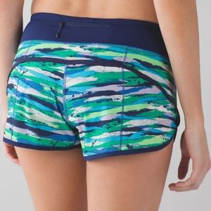 Lululemon shorts Seven Wonders Multi/ Hero Blue